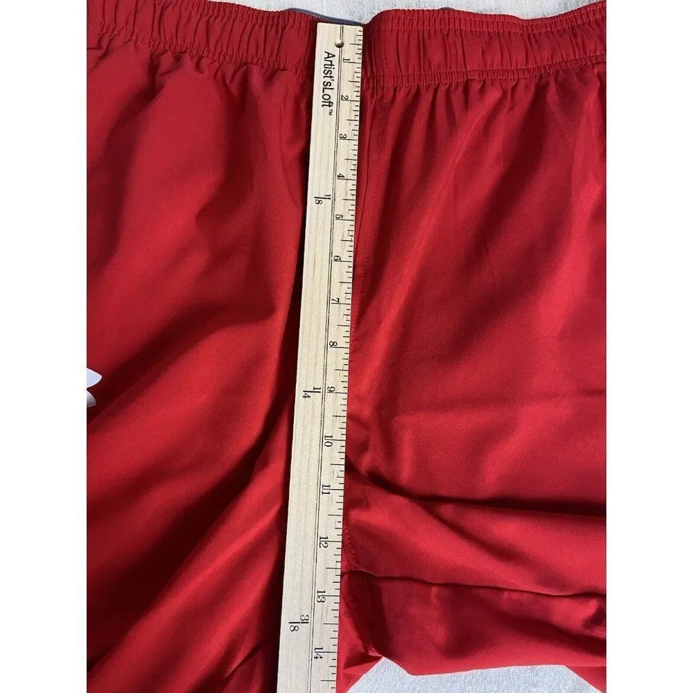 Under Armour Men's Size large Track and Filed Red with pockets  shorts - Picture 5 of 10